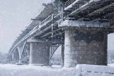 Тематическое фото сгенерировано при помощи Qwen.ai (18+)