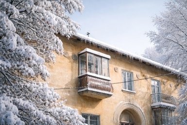 Тематическое фото сгенерировано при помощи Qwen.ai (18+)