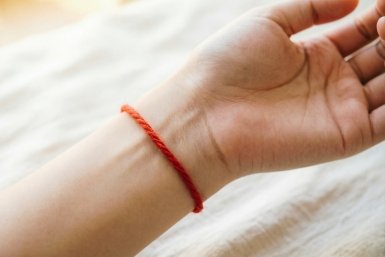 5 самых мощных оберегов от сглаза: их носят даже убежденные скептики — зависть обойдет стороной