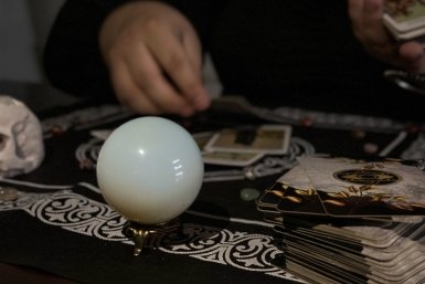 Майская встреча со "своим" человеком: 4 знака зодиака, которым Вселенная подготовила любовный сюрприз