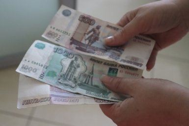 Россияне, не храните дома больше 10% накоплений: финансовый эксперт назвал безопасную сумму