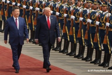 Встреча Дональда Трампа и Си Цзиньпина © AP Photo/ Mark Schiefelbein