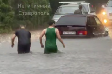 Юг города ушёл под воду: что натворил ливень в Ставрополе вечером 9 августа Телеграм-канал &quotНетипичный Ставрополь&quot (18+)