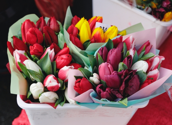 Сколько стоят куличи и пасхальный декор в Омске - обзор цен  и ассортимента